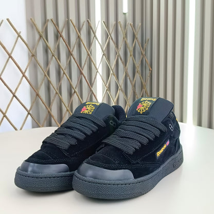 Reebok Club C Bulk de BEAMS: Estilo Urbano y Colaboración Exclusiva